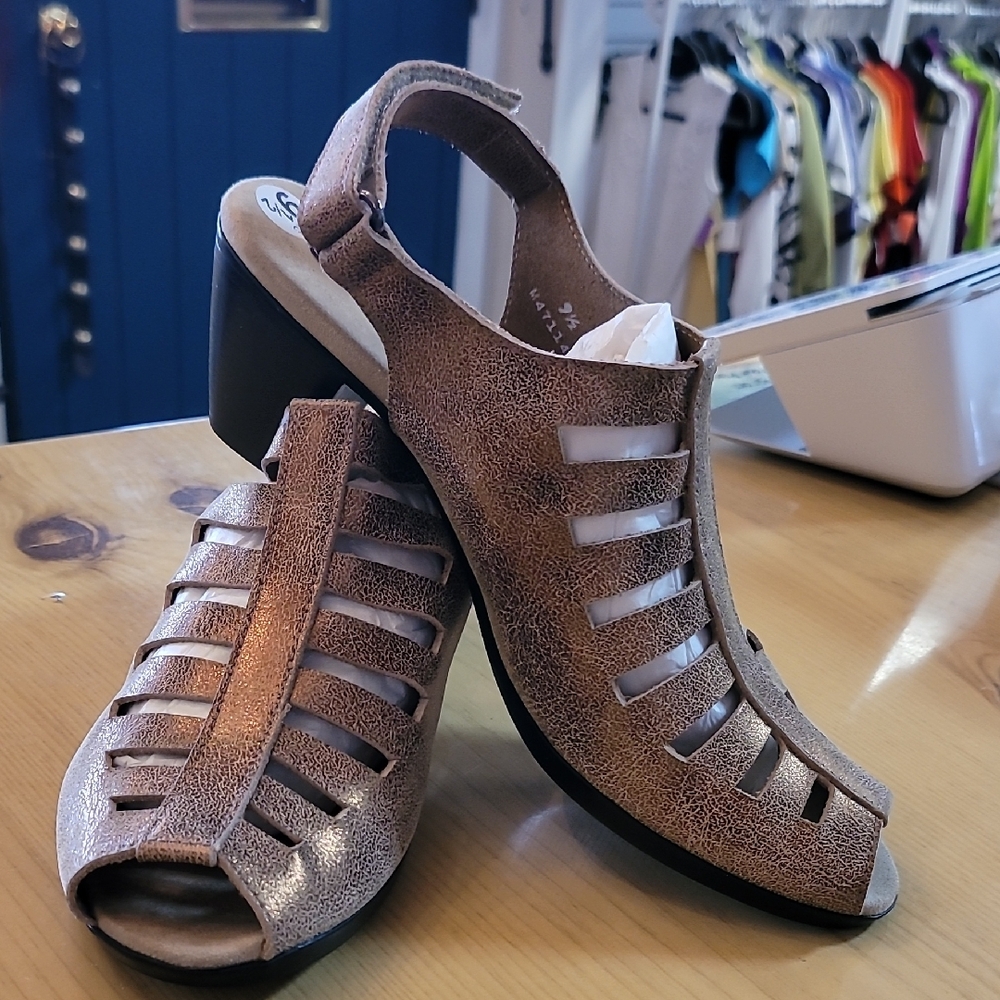 Munro Tan Heels with Geometric Cutout Design